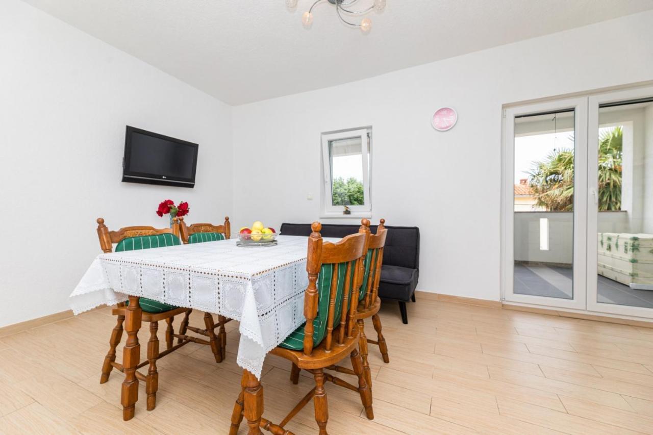 Apartmani Jasarevic Šilo Buitenkant foto