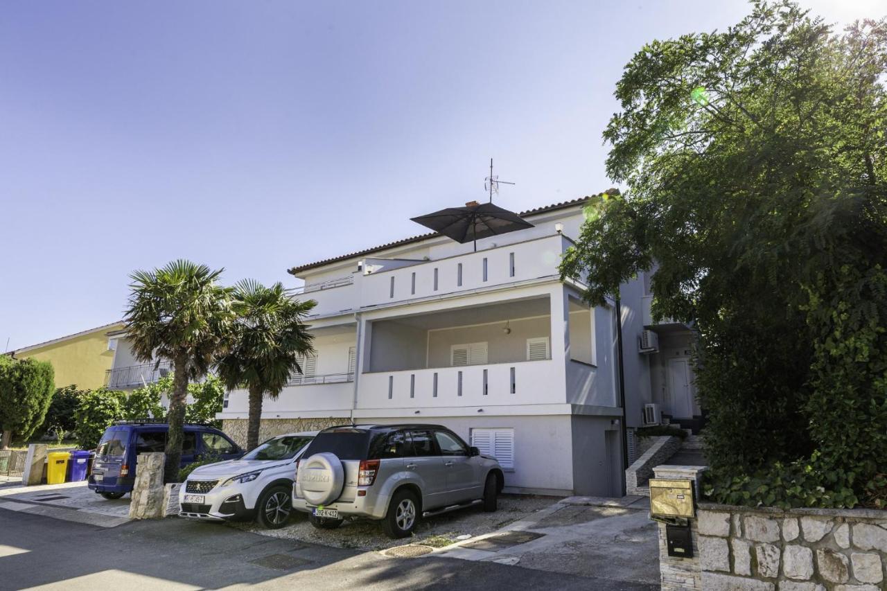 Apartmani Jasarevic Šilo Buitenkant foto