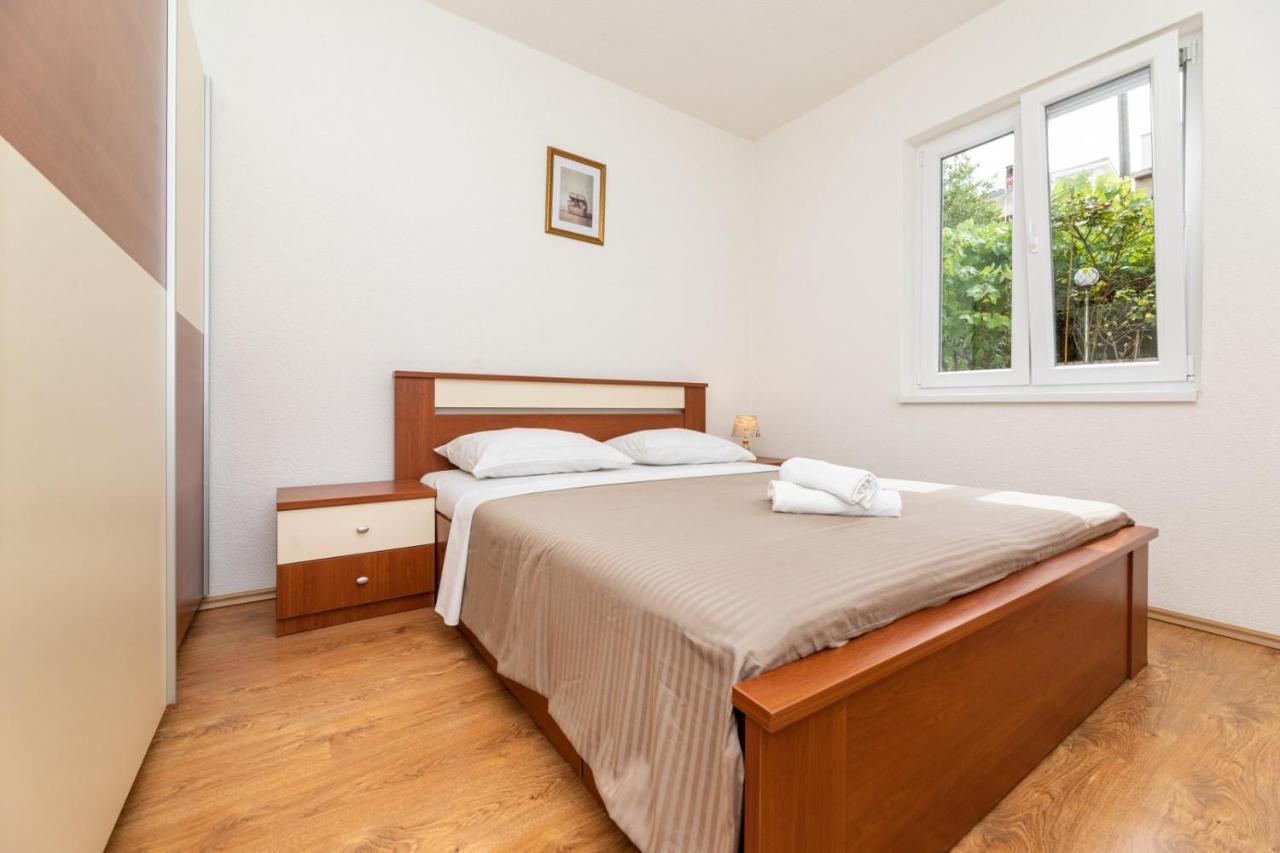 Apartmani Jasarevic Šilo Buitenkant foto