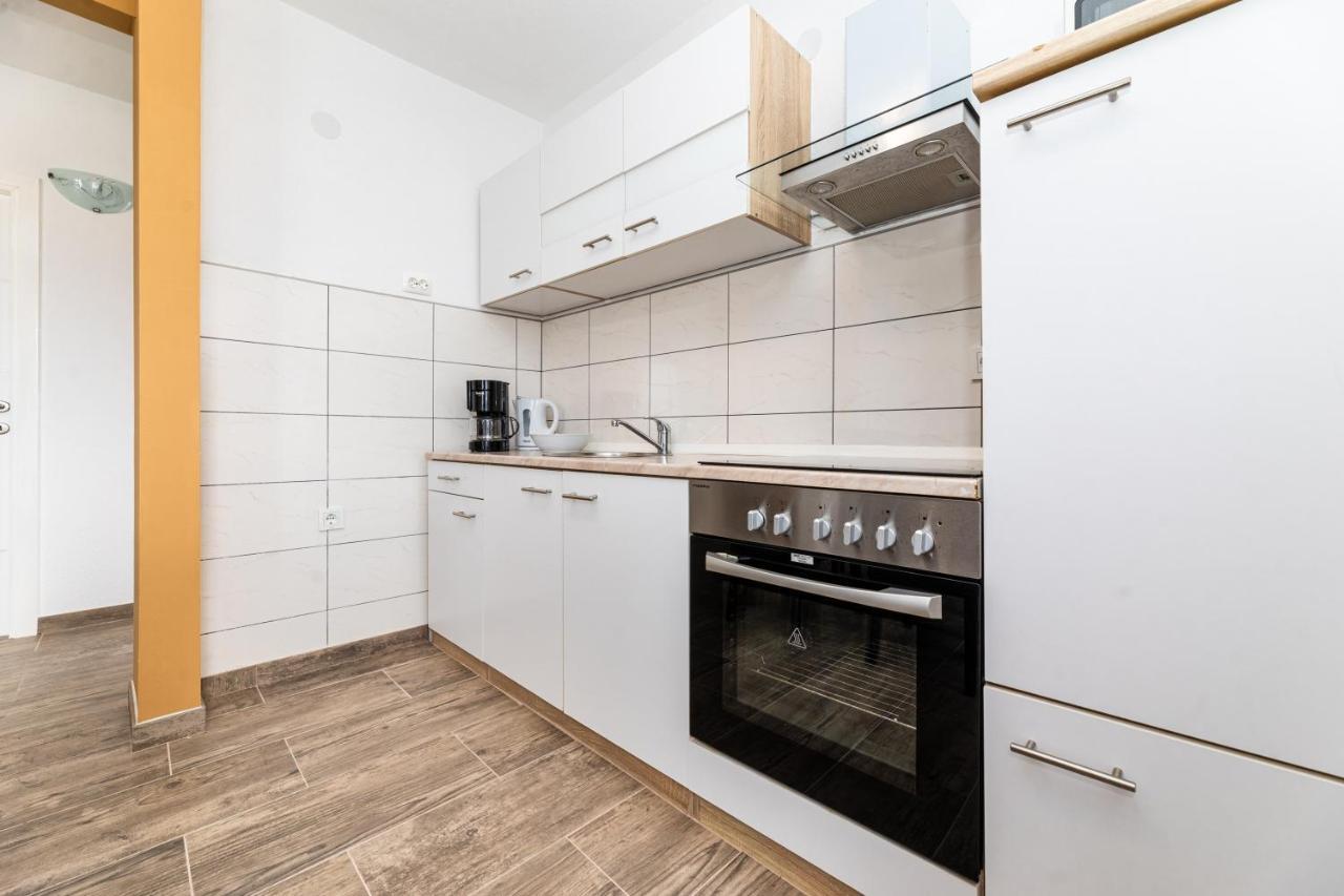 Apartmani Jasarevic Šilo Buitenkant foto
