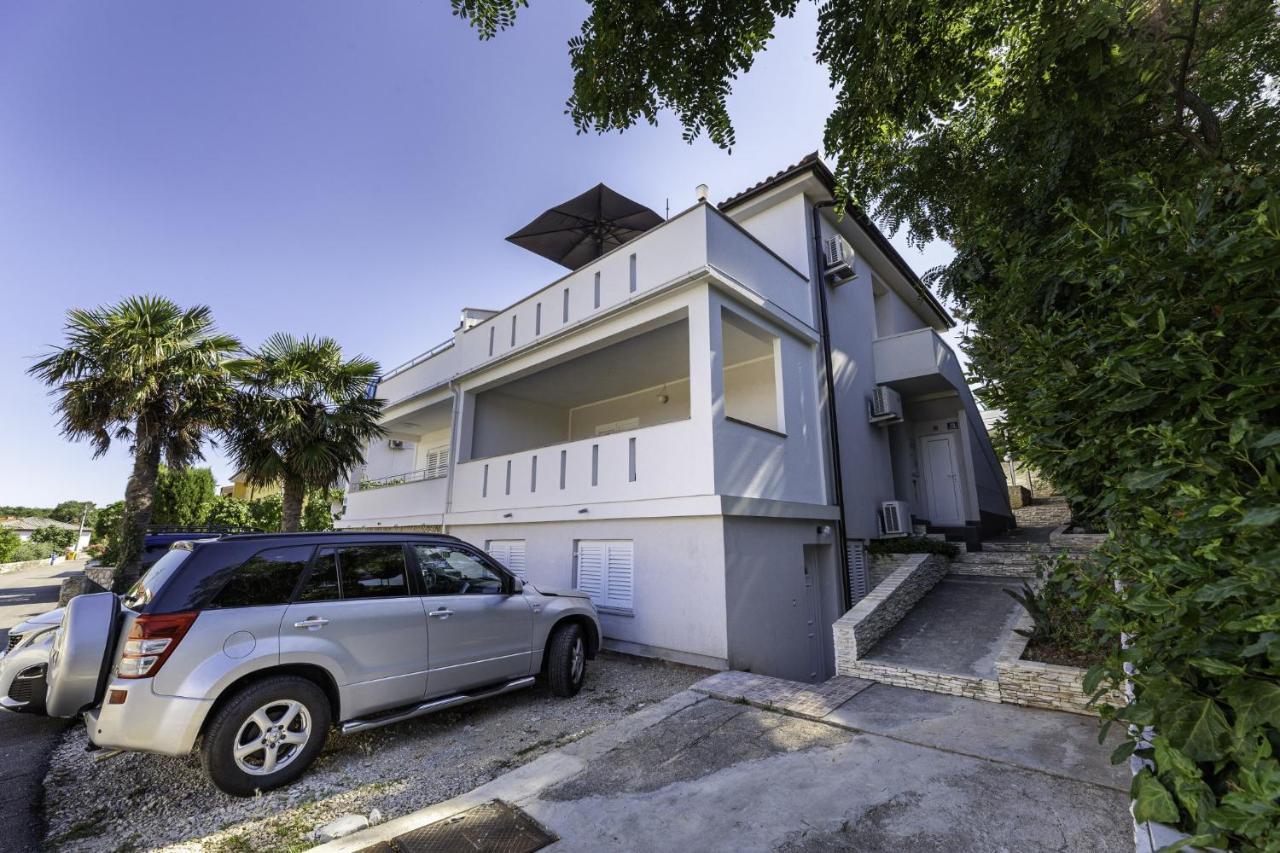 Apartmani Jasarevic Šilo Buitenkant foto